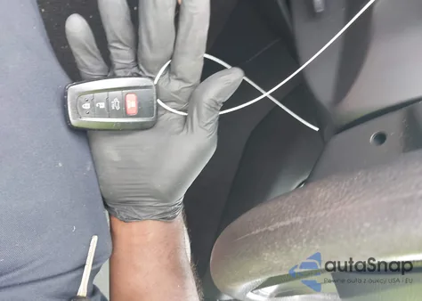 2021 Toyota Rav4 Xle from USA, damaged, VIN 2T3P1RFV0MW182254